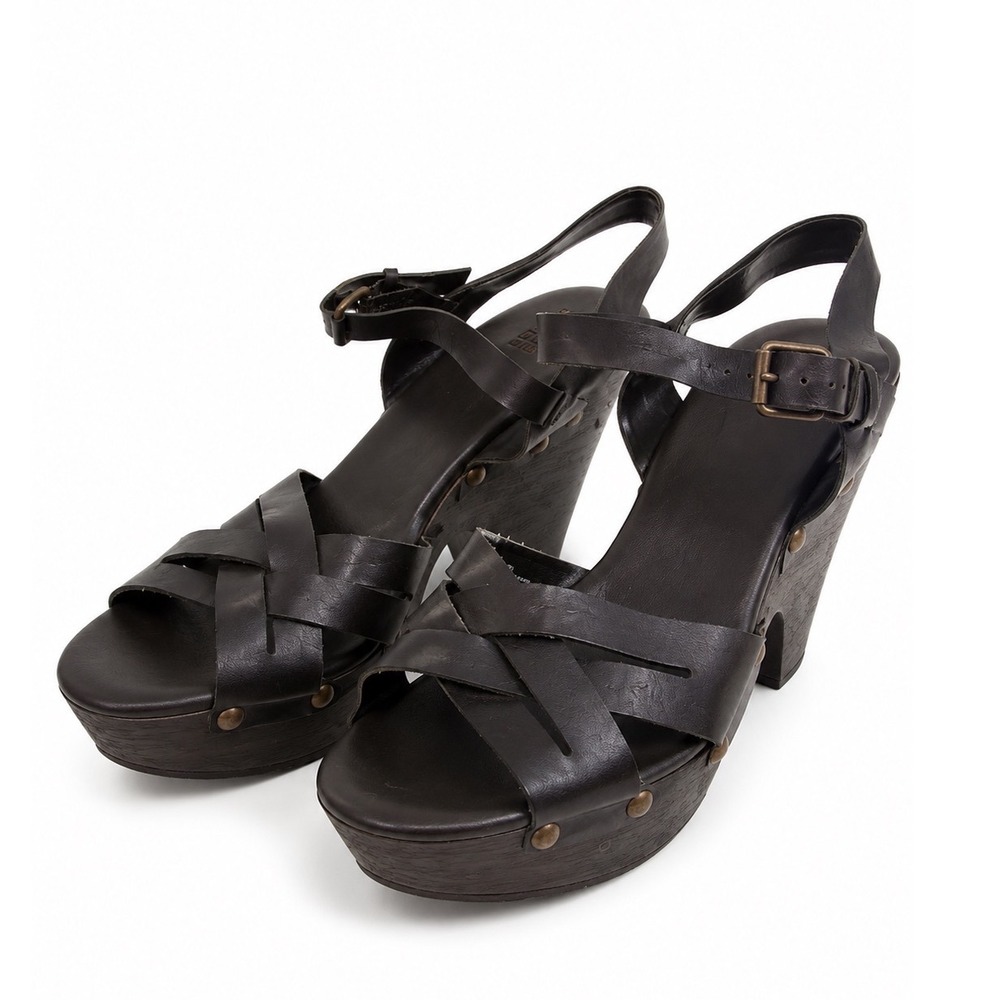 Mossimo Supply Co Vintage Y2K Brown Studded Platform Sandals Women's Size 9.5